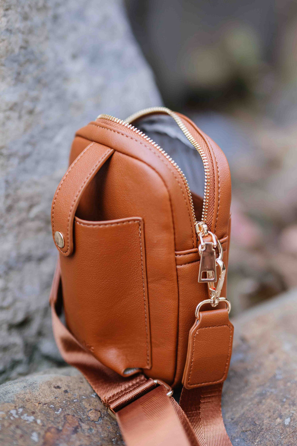 Holland Crossbody